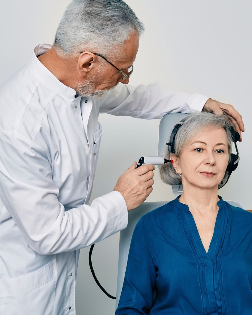 Revisión audífonos Sevilla